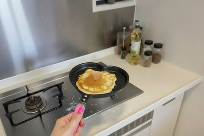 Hello Kitty Mini Frying Pan