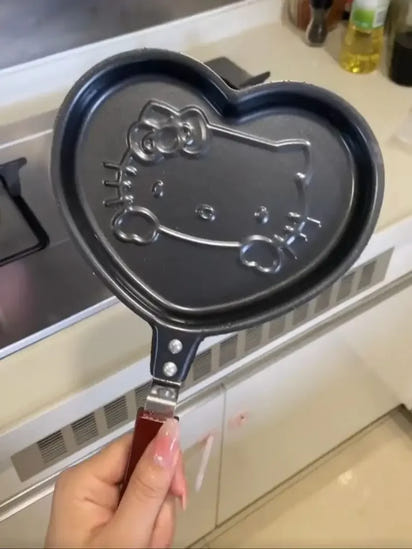Hello Kitty Mini Frying Pan